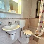 Fuer 6 Personen- 150m Vom Entfernt By Interhome 노비비노돌스키