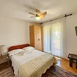 아파트 Fuer 6 Personen- 150m Vom Entfernt By Interhome 노비비노돌스키