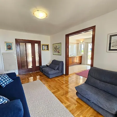 Fuer 6 Personen- 150m Vom Entfernt By Interhome Apartmán