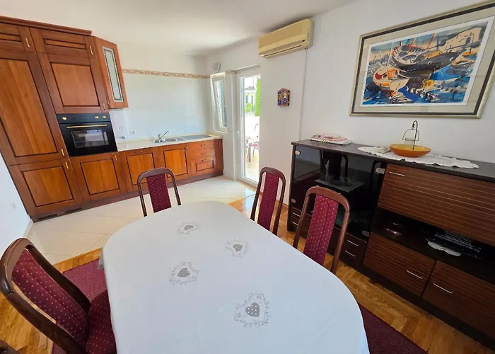 Fuer 6 Personen- 150m Vom Entfernt By Interhome Lejlighed